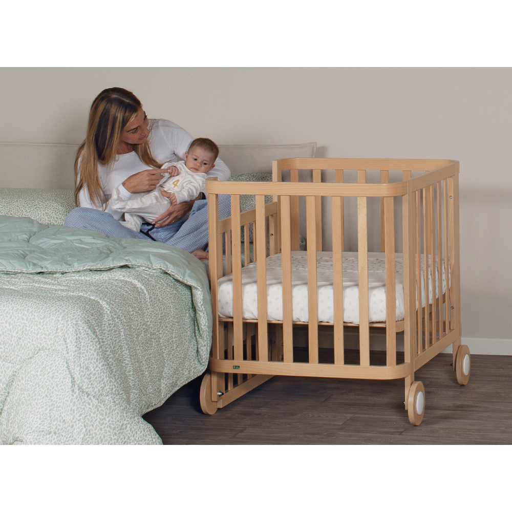 Can be placed next to the parent’s bed