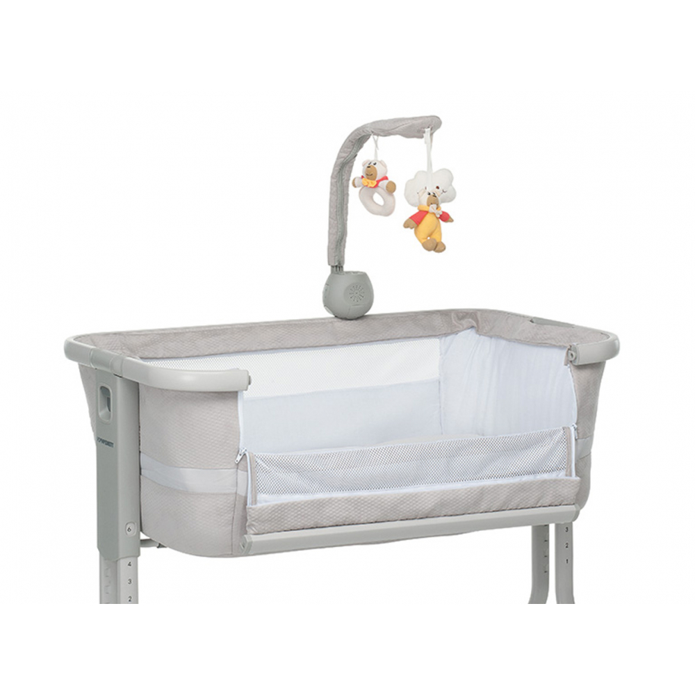 Fianco culla apribile per consentire il co-sleeping, con cinghie di fissaggio al letto in dotazione