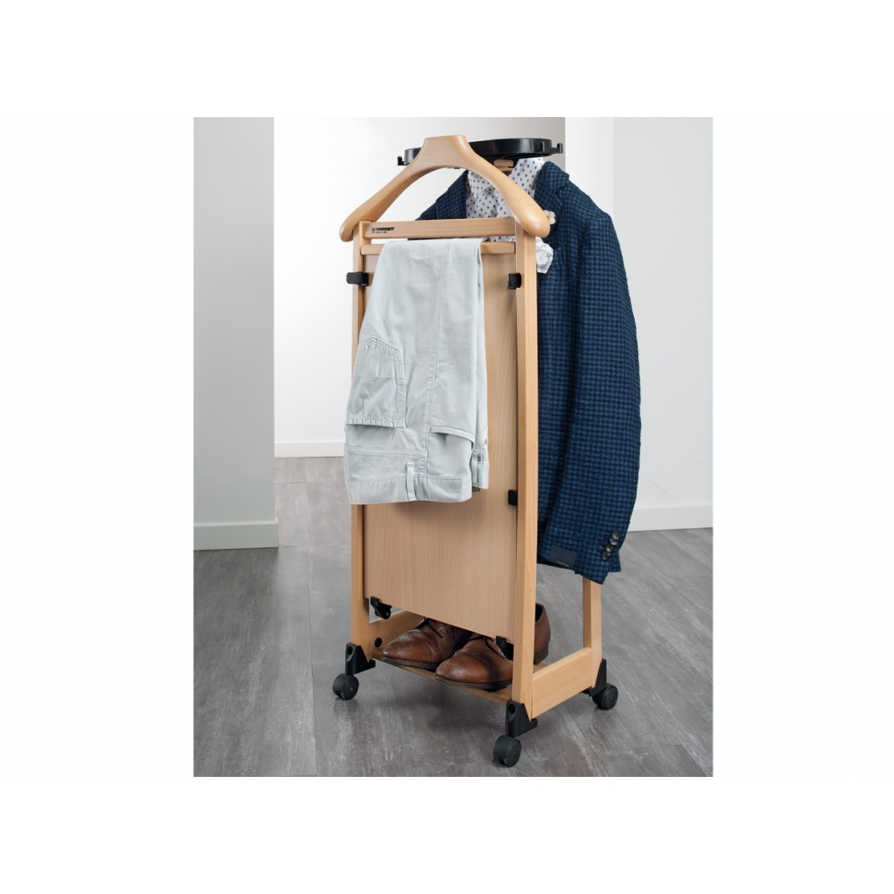 IlMettimpiega wooden suit stand by Foppapedretti - Official Website