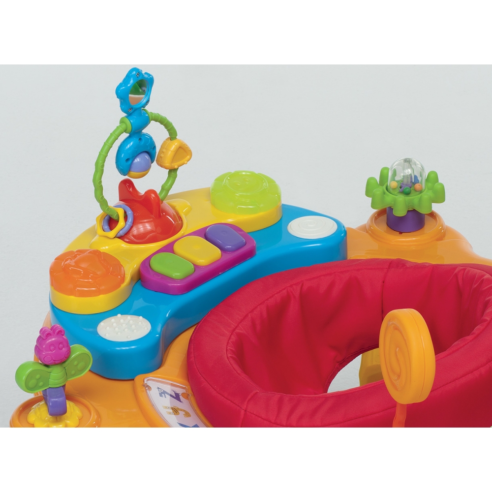 Postazione con giochi e con dispositivo musicale amovibile