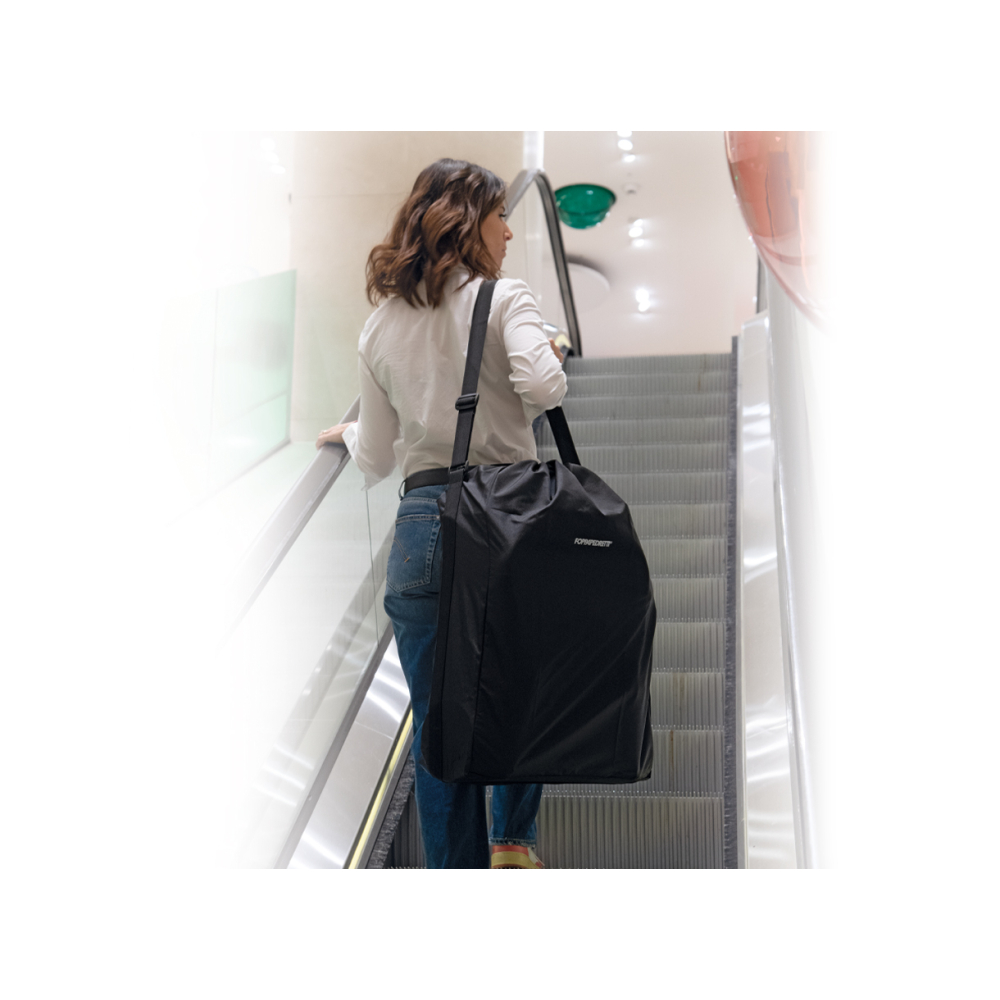 Pratica borsa di trasporto (venduta separatamente)