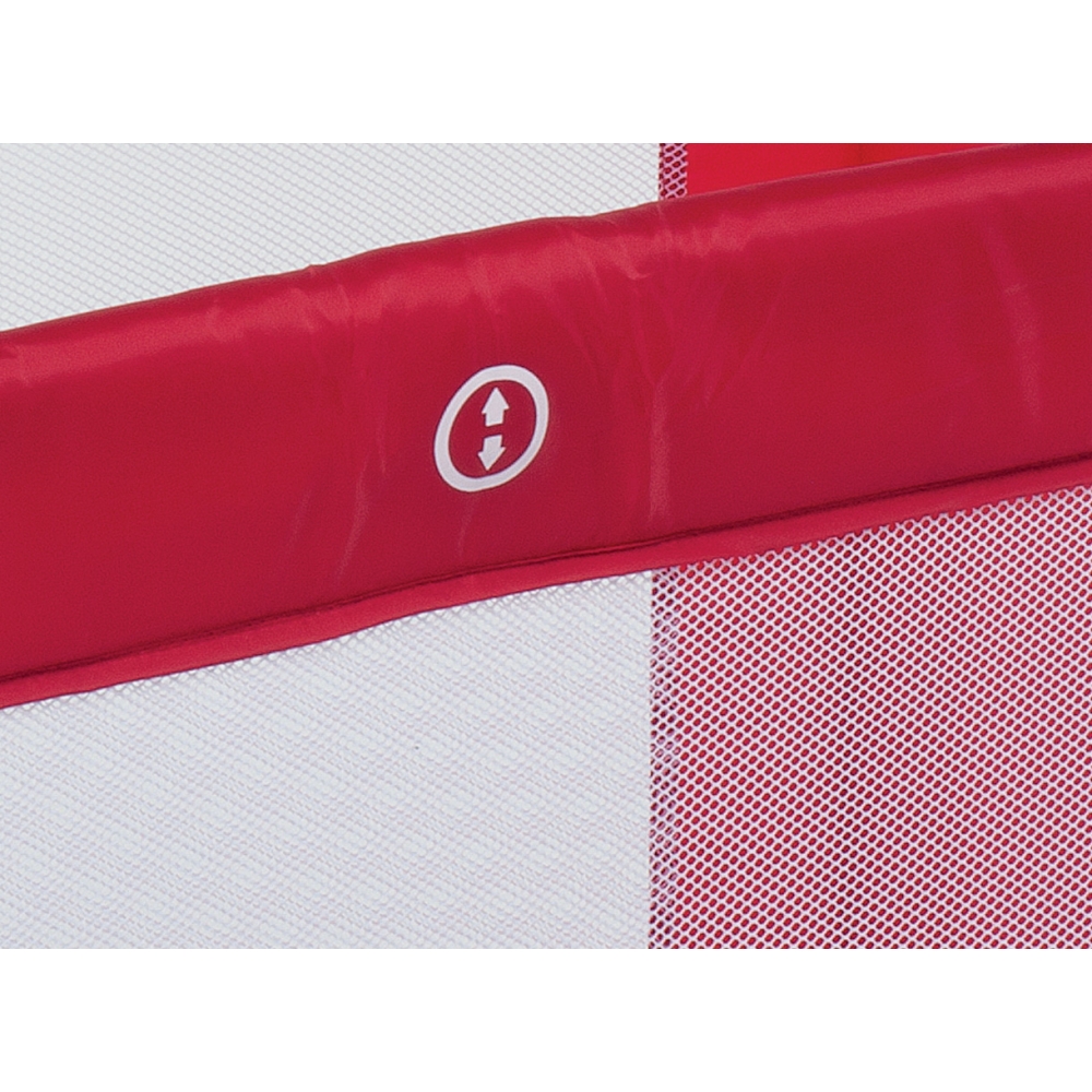Folding travel cot