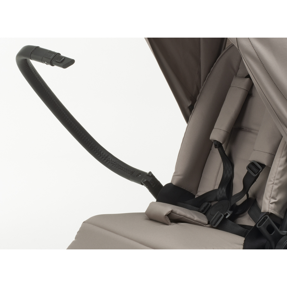 Bracciolo di protezione apribile