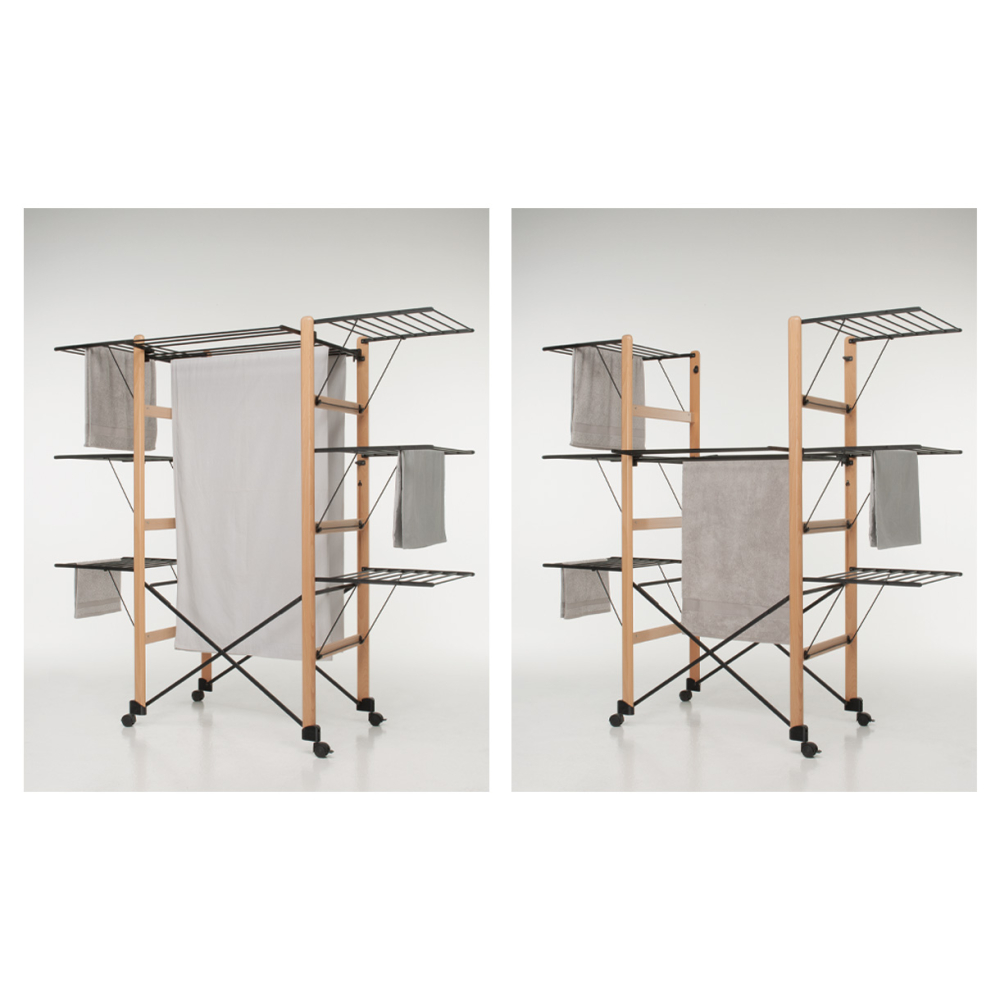 The central section can be raised to hang up sheets